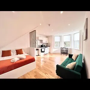 The Sea View 302, The Kove, Apartment